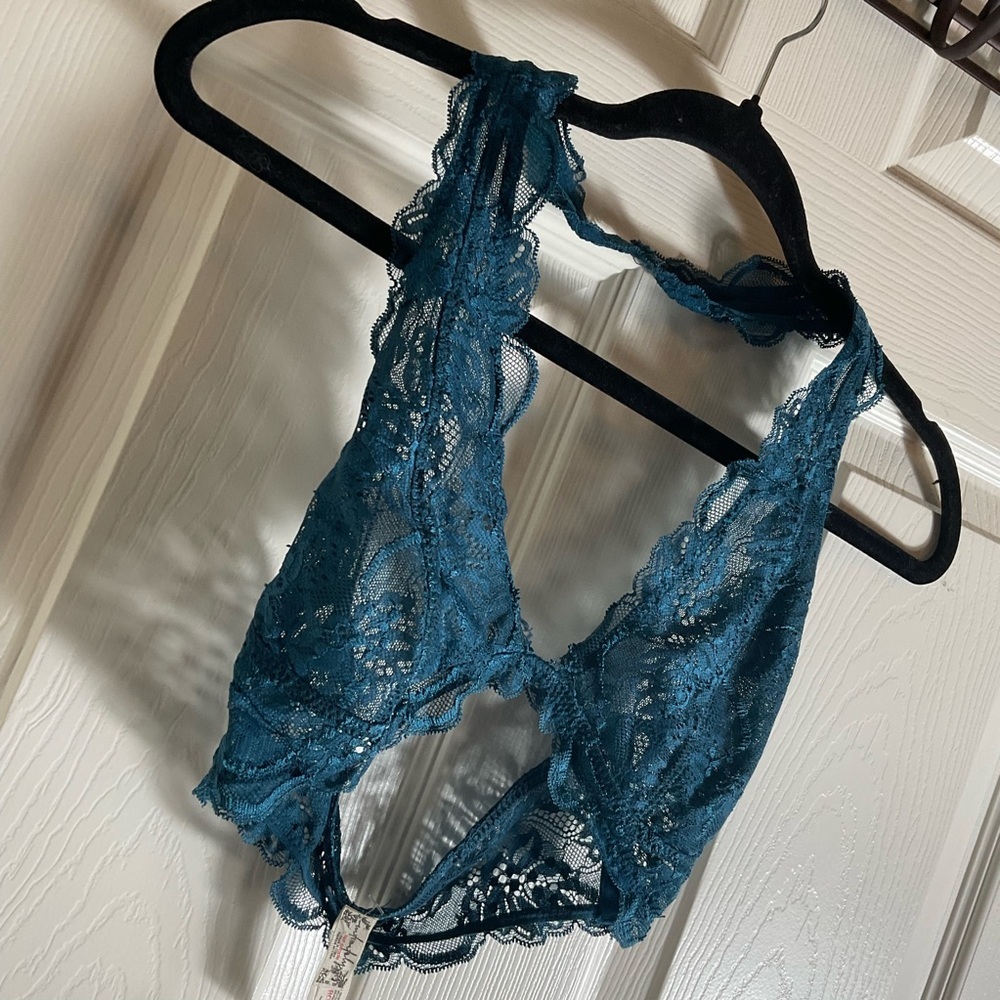 FREE PEOPLE Last Dance Lace Halter Bra / Legion Blue Size XSMALL - Picture 6 of 11